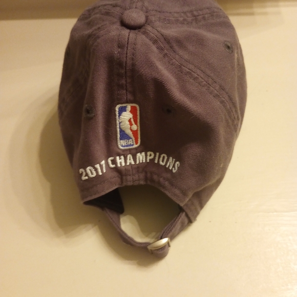 Adidas NBA Golden State Warriors 2017 Champions men's adjustable hat - Picture 6 of 7